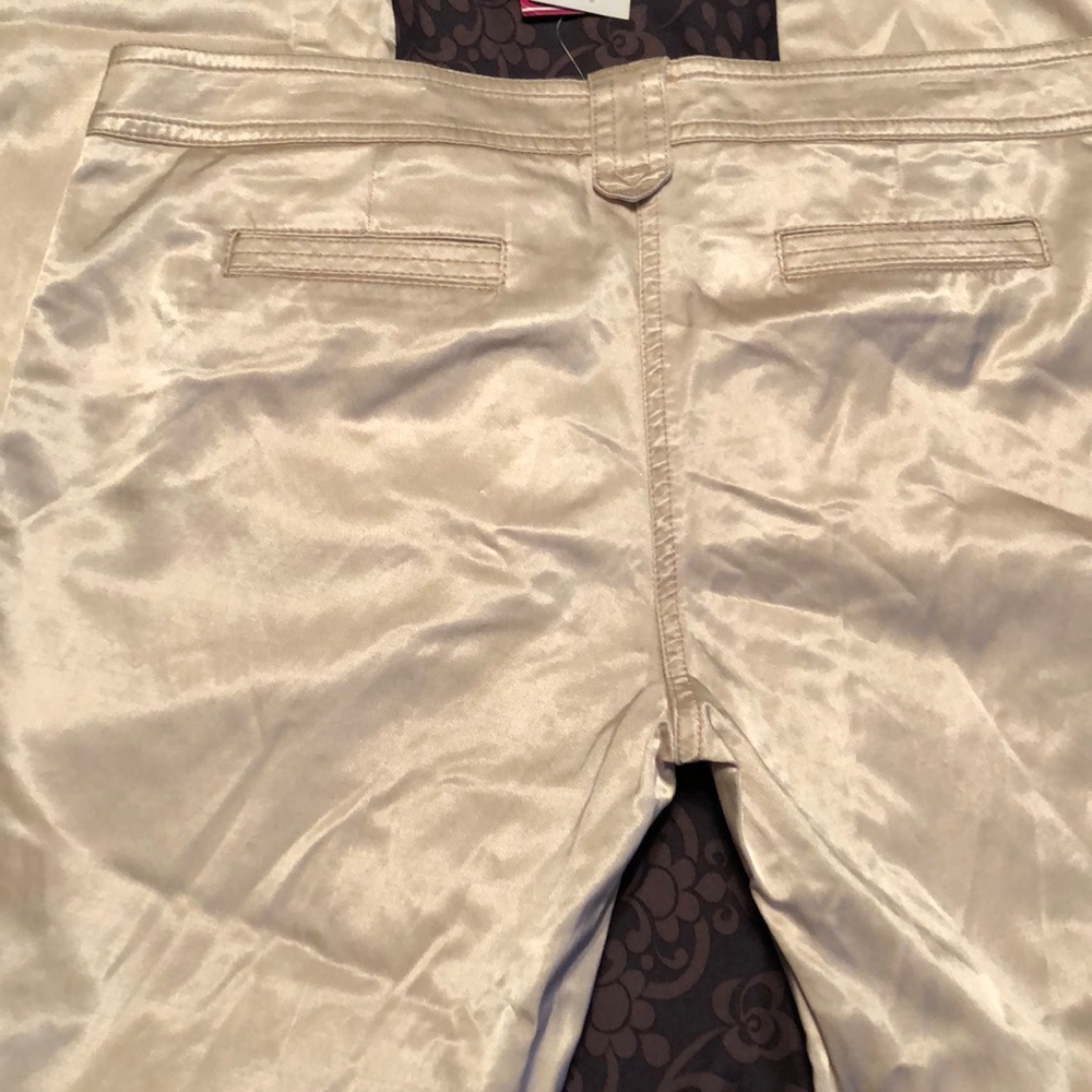 Size 6 BCBGirls new with tags pants. - Picture 5 of 5